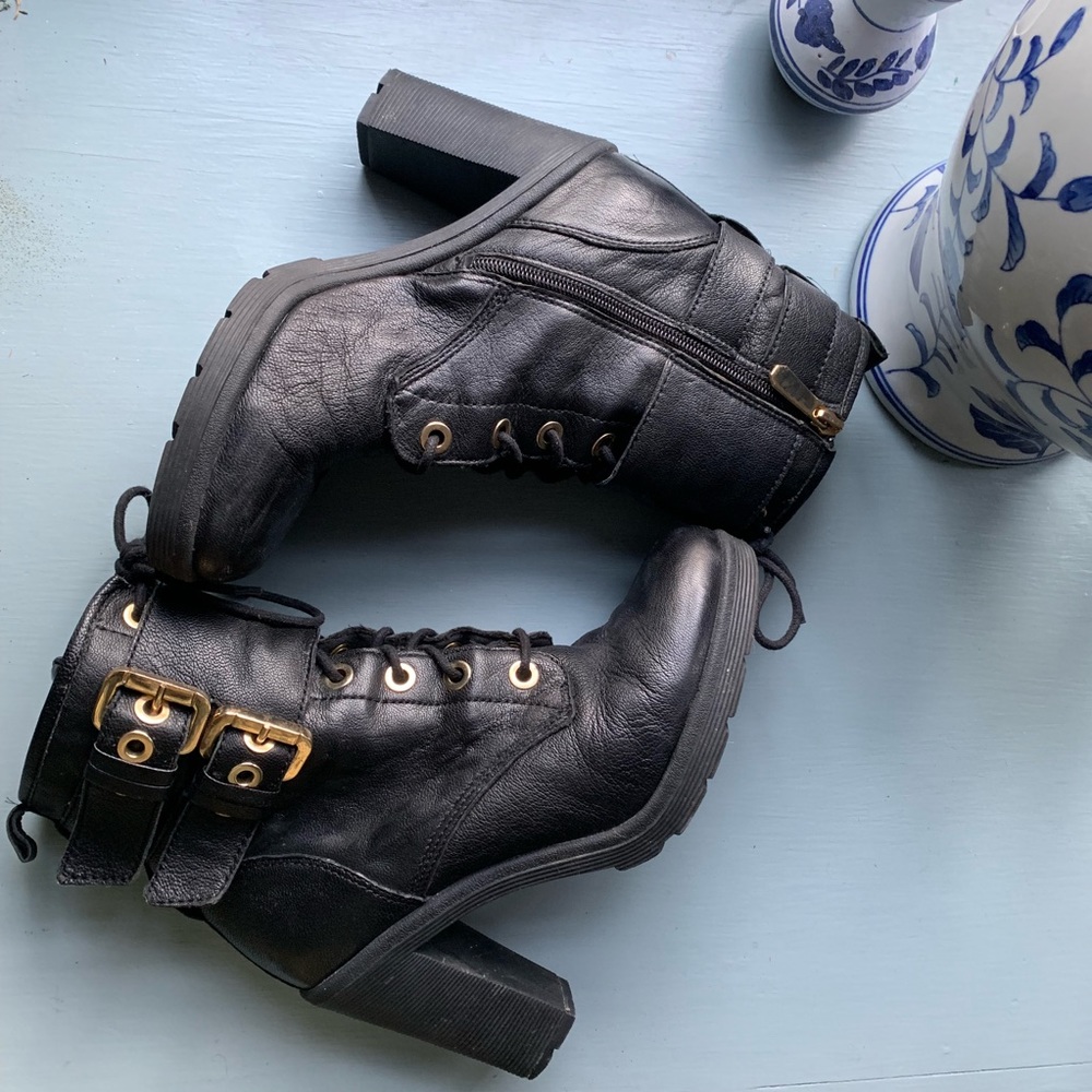 Guess Finlay heeled combat boot